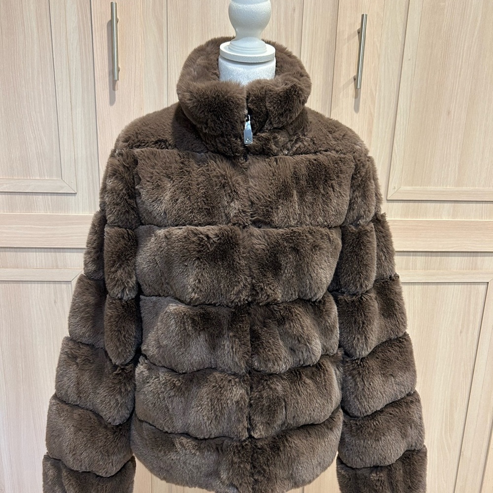 Women's NWT Calvin Klein BrownFaux Fur Puffer Jacket - Size Small - Picture 1 of 7